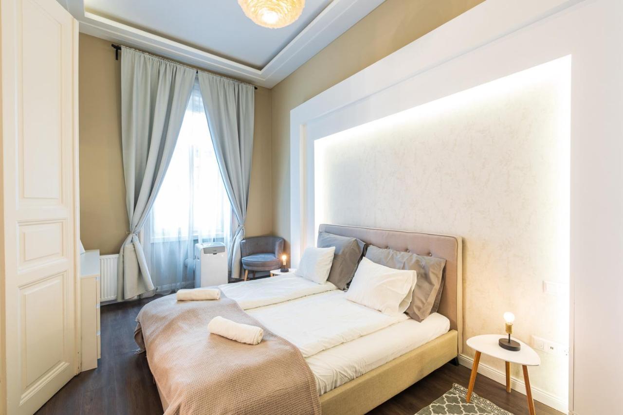 Spacious Luxury Apartment At The Heart Of Budapest Bagian luar foto