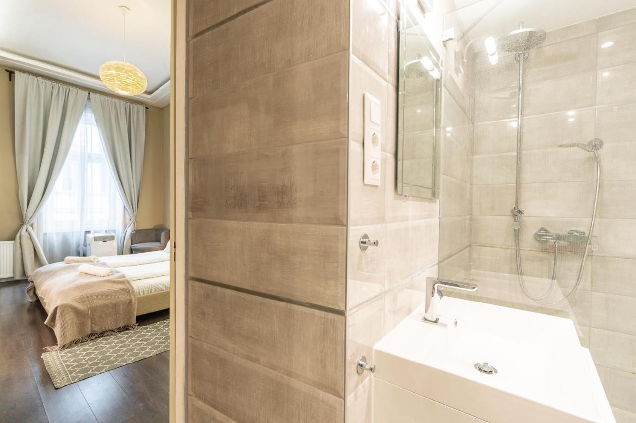 Spacious Luxury Apartment At The Heart Of Budapest Bagian luar foto
