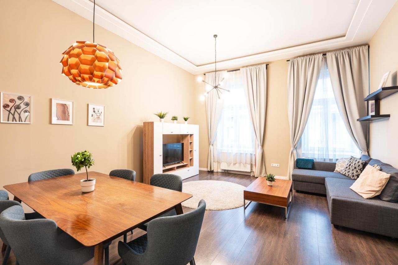 Spacious Luxury Apartment At The Heart Of Budapest Bagian luar foto